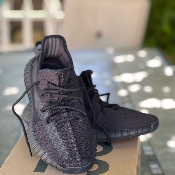 Yeezy 350 v2 onyx - Picture 6 of 6